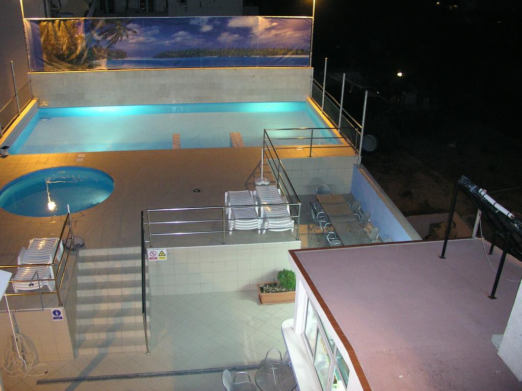 Aparthotel Pecic 그라다츠 외부 사진