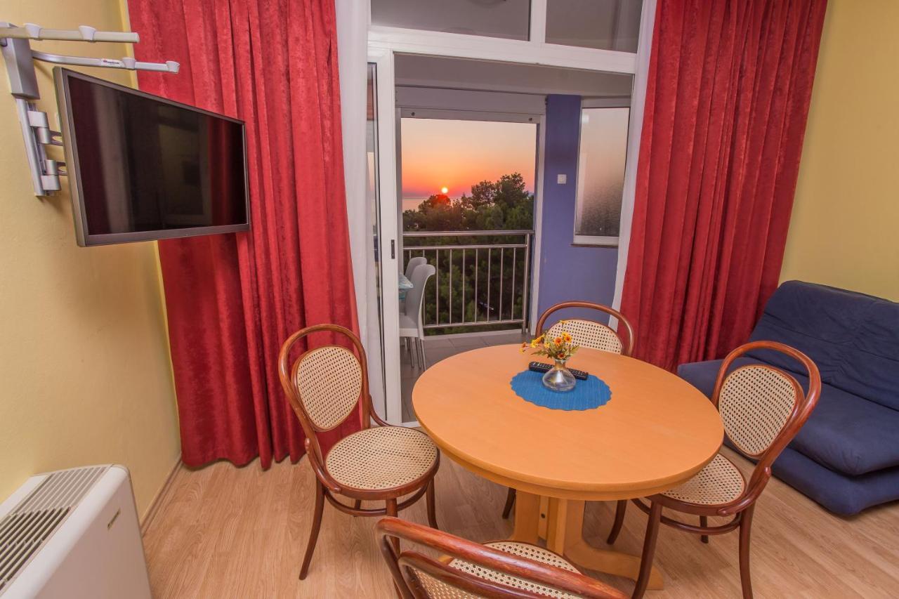 Aparthotel Pecic 그라다츠 외부 사진